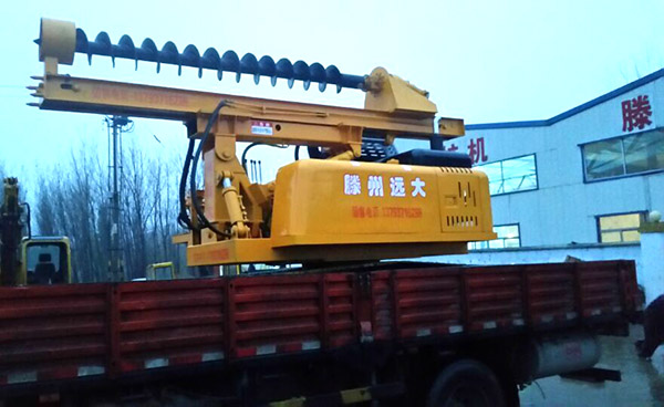 好色AV网站下载太阳能光伏履带液压好色先生黄色软件下载雨中拍摄图四